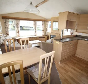 2009-willerby-salisbury-dining-table