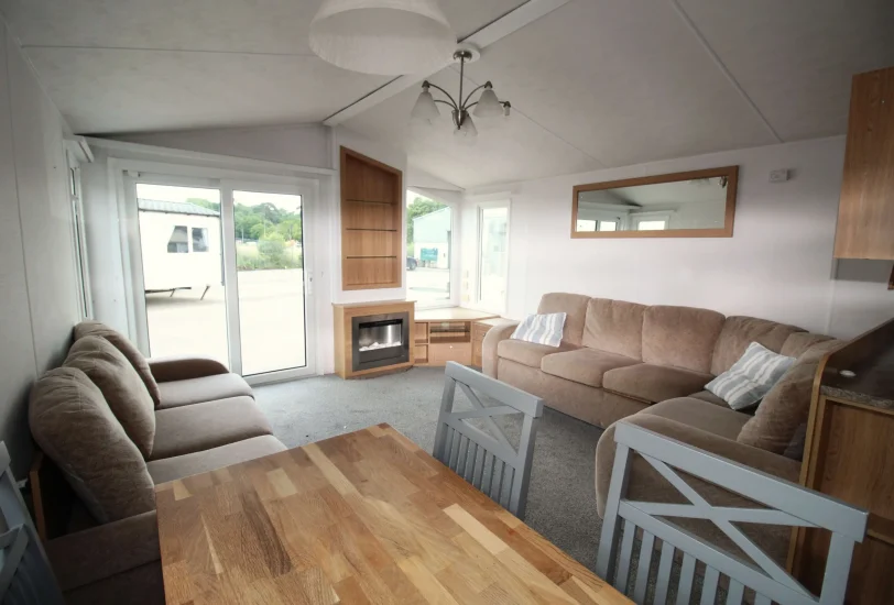 2011-willerby-legacy-lounge