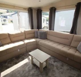 2015-victory-torino-living-room