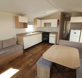 2015-willerby-aurora-dining-area