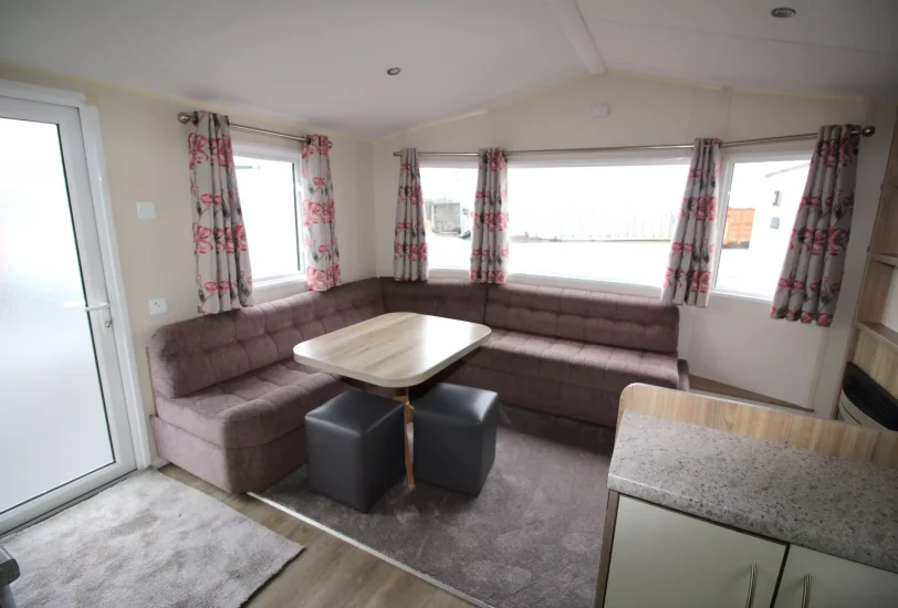 2016 Willerby Rio Gold - dining