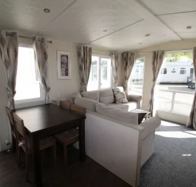 2016-victory-torino-dining-table