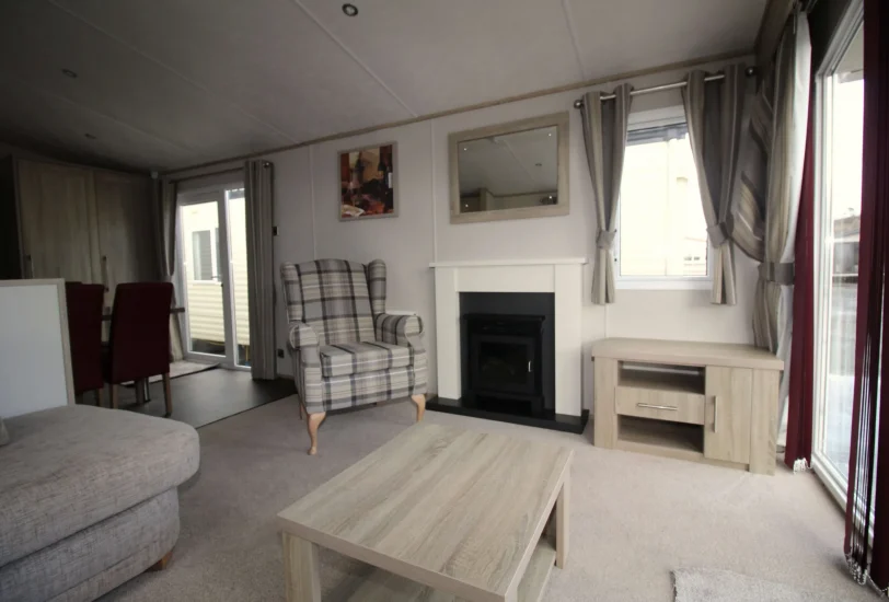 2017-carnaby-helmsley-lodge- fireplace