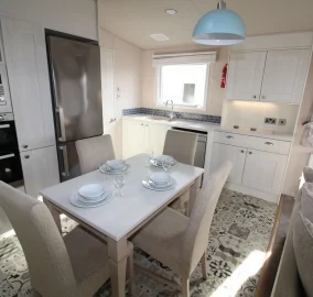 2020-abi-sailmaker-dining-area