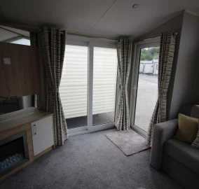 2021-willerby-castleton-front-end