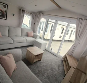 2025-willerby-manor-front-view